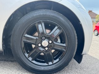 /photos/12769/68e18058-5e94-46e4-87d9-3aa8c5adf5f9_i320x240.jpg