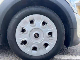 /photos/12769/ac718aa9-b843-498f-8fa0-de40fed3fcb2_i320x240.jpg